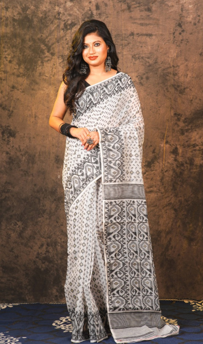 DHAKAI SAREE