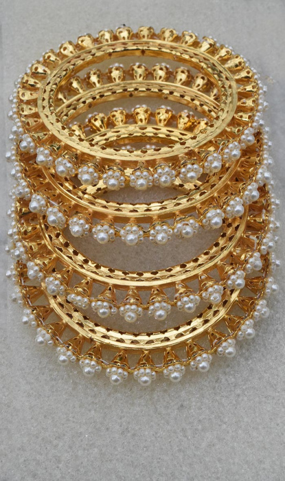 4 PIECES BANGLES SET