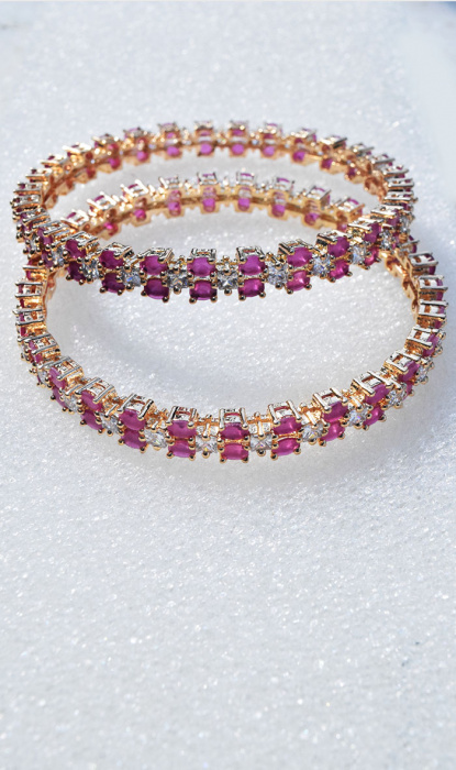 BANGLES