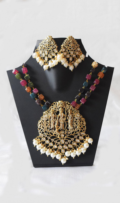 NECKLACE SET