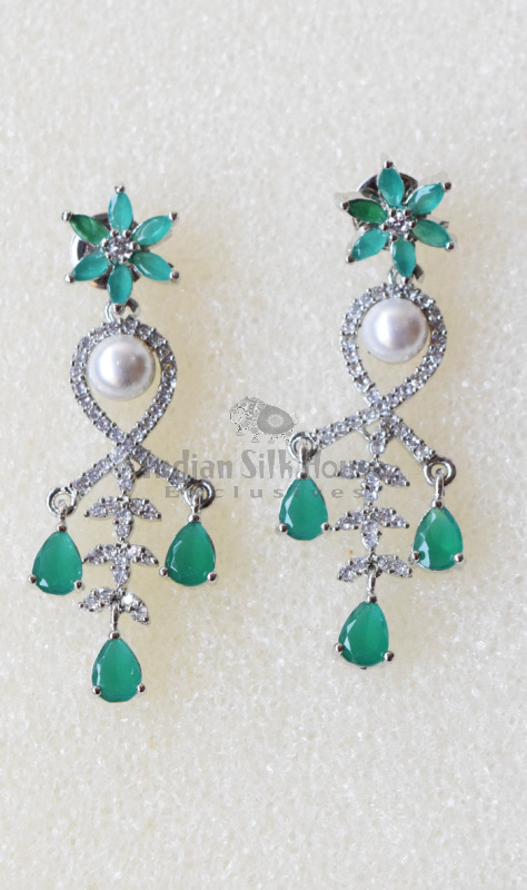 DANGLER EARRINGS