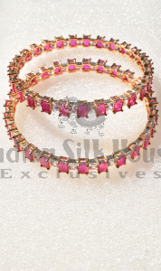 PAIR OF BANGLES