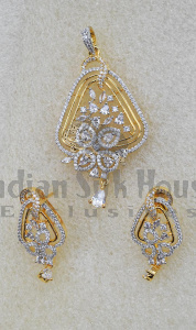 A D PENDANT SET